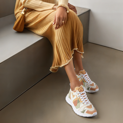 Women’s Fall Travel Sneakers