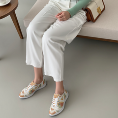 Women’s Fall Travel Sneakers